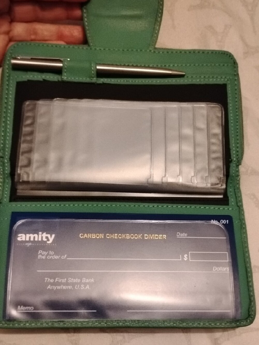 Vintage Amity Green Genuine Leather Clutch Wallet with Floral Embossed Snap - Picture 7 of 9